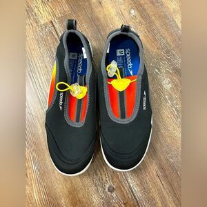 Speedo Junior Surfwalker Water Shoes Size Medium Outdoor Summer Activewear